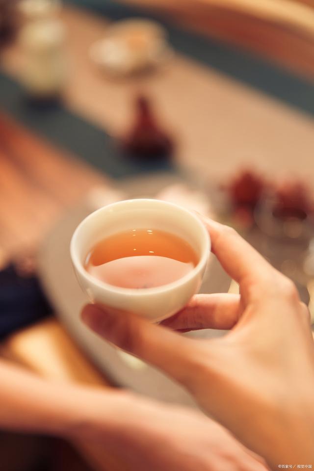 茶饮与中药同效，揭秘喝茶的神奇功效